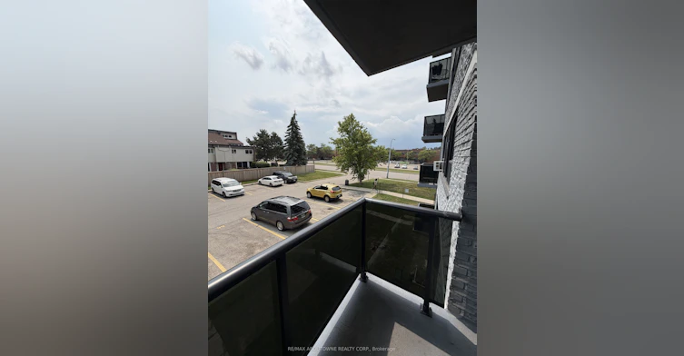 202-147 Wellington Street W, Aurora, ON, L4G 2N9 - 22