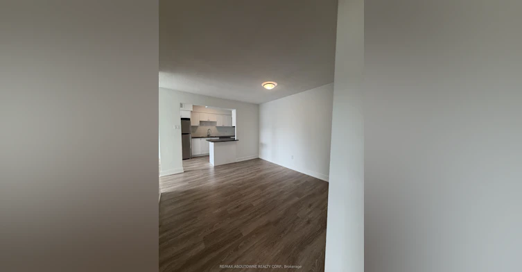 202-147 Wellington Street W, Aurora, ON, L4G 2N9 - 5