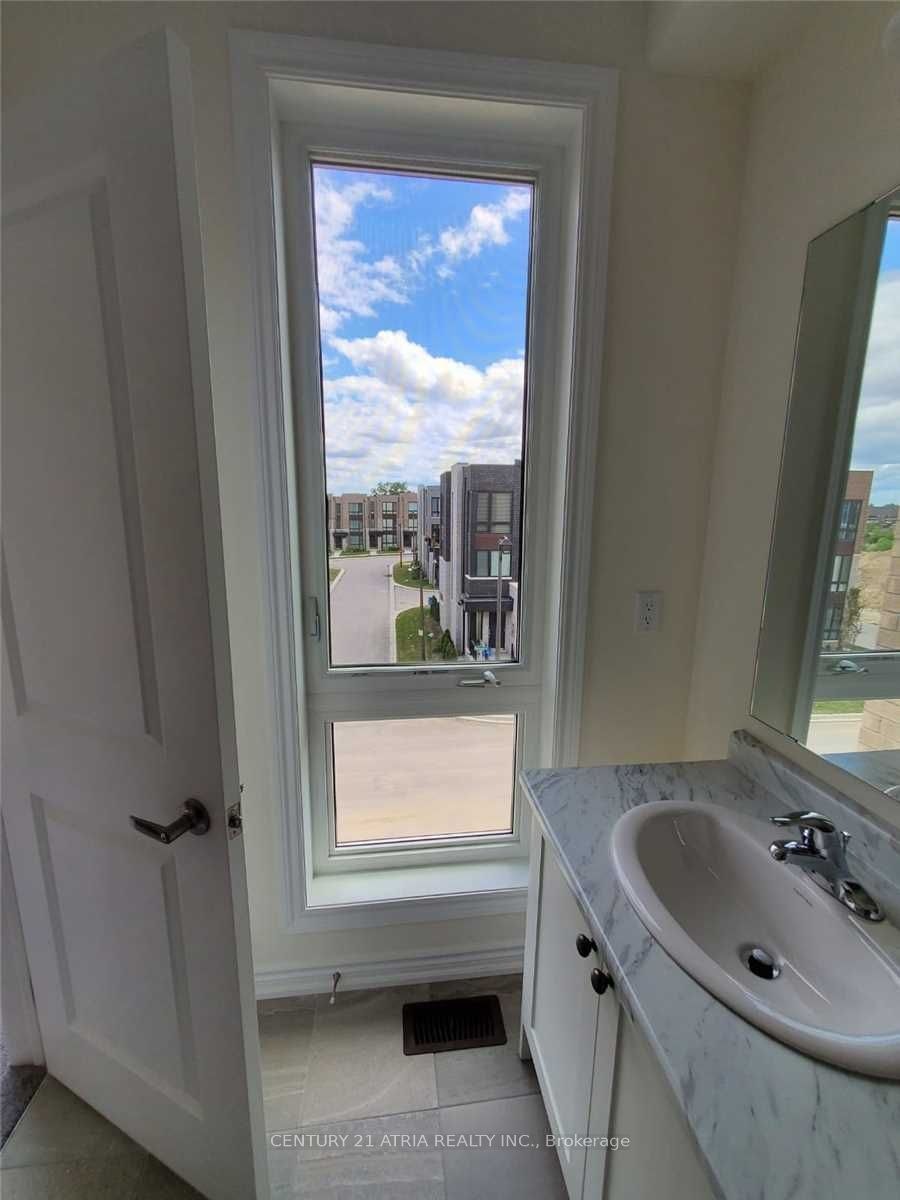 24 Rumney Street, Markham, ON, L6C 0Z6 - 4