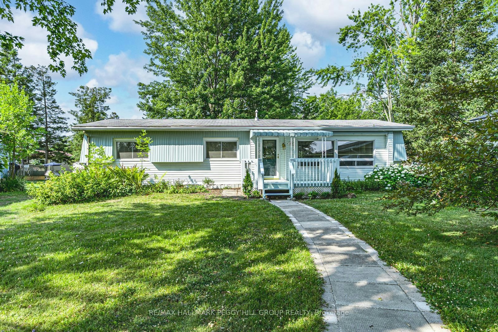 85 Hawthorne Drive, Innisfil, ON, L9S 1N5