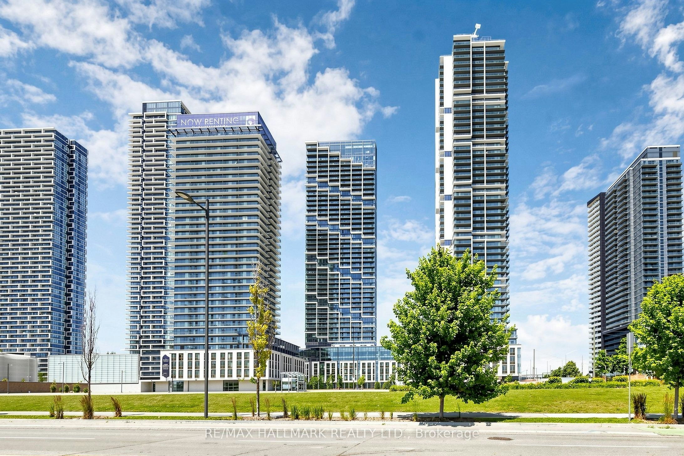 3302-1000 Portage Parkway N, Vaughan, ON, L4K 0L1