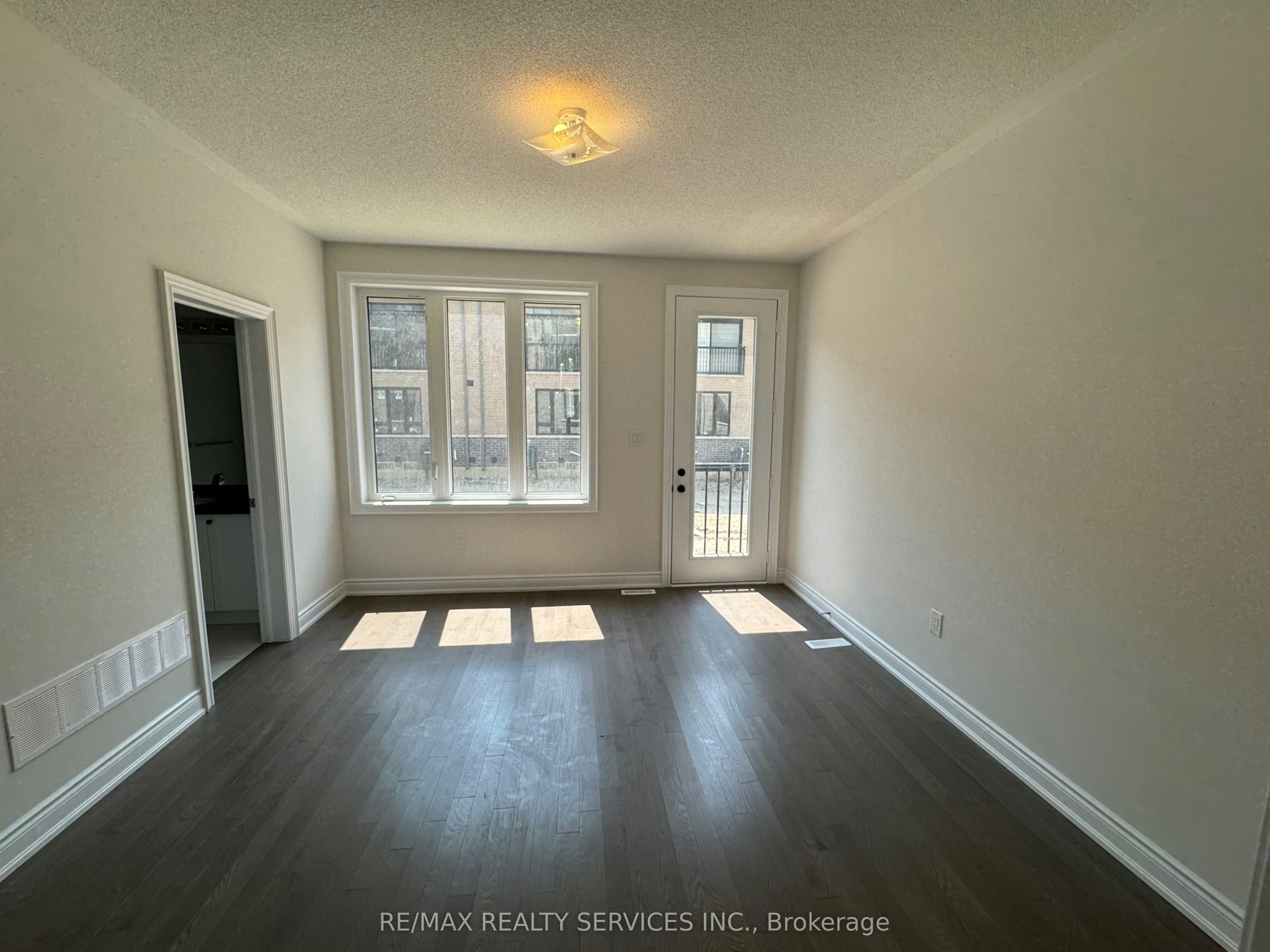 202 Tennant Circle, Vaughan, ON, L4H 5L4 - 26
