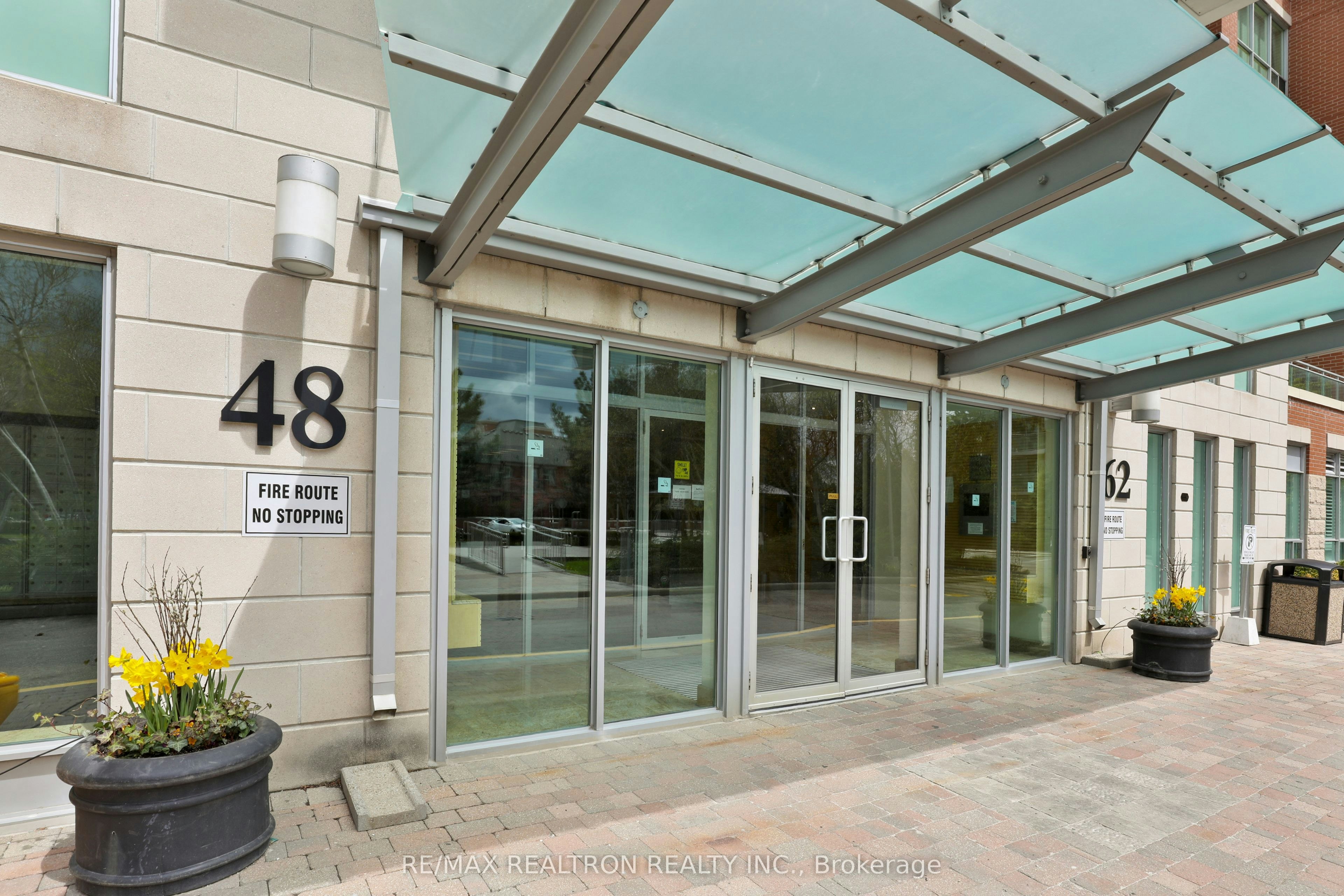 112-48 Suncrest Boulevard, Markham, ON, L3T 7Y5