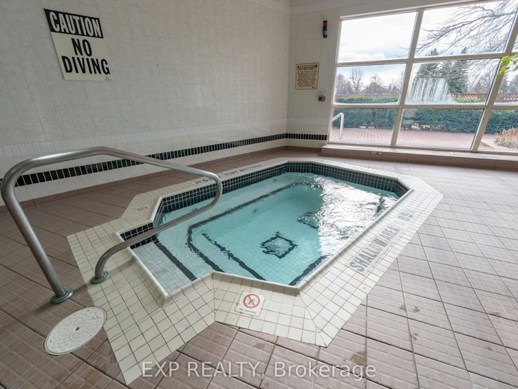 404-30 Harding Boulevard W, Richmond Hill, ON, L4C 9M3 - 30