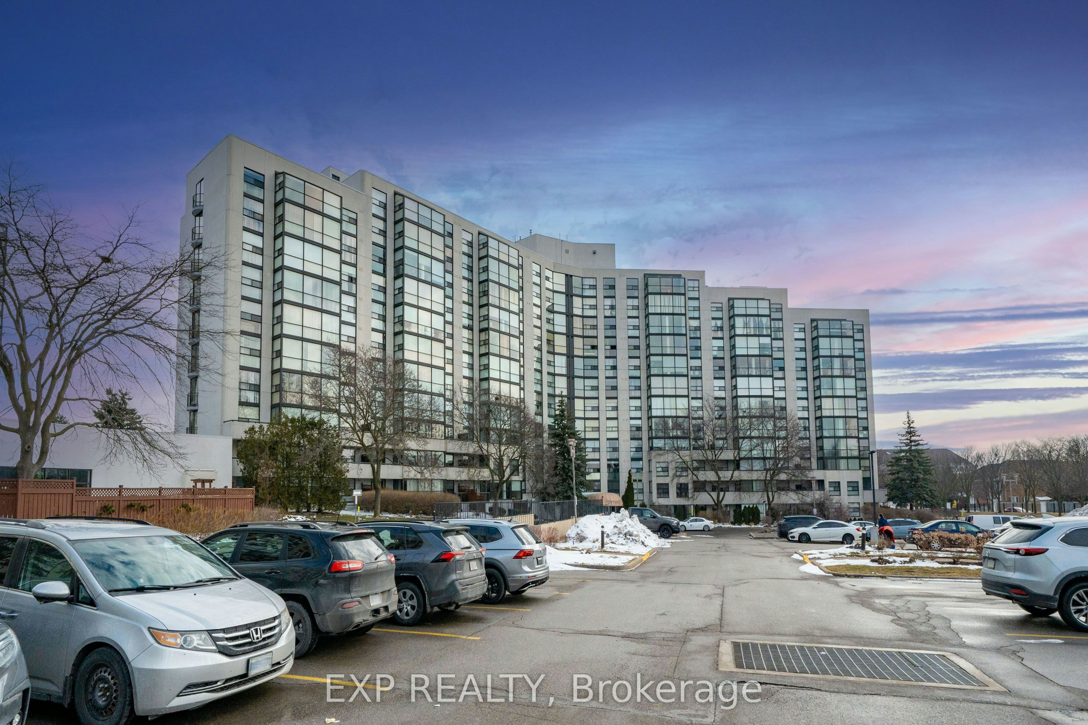 404-30 Harding Boulevard W, Richmond Hill, ON, L4C 9M3 - 36