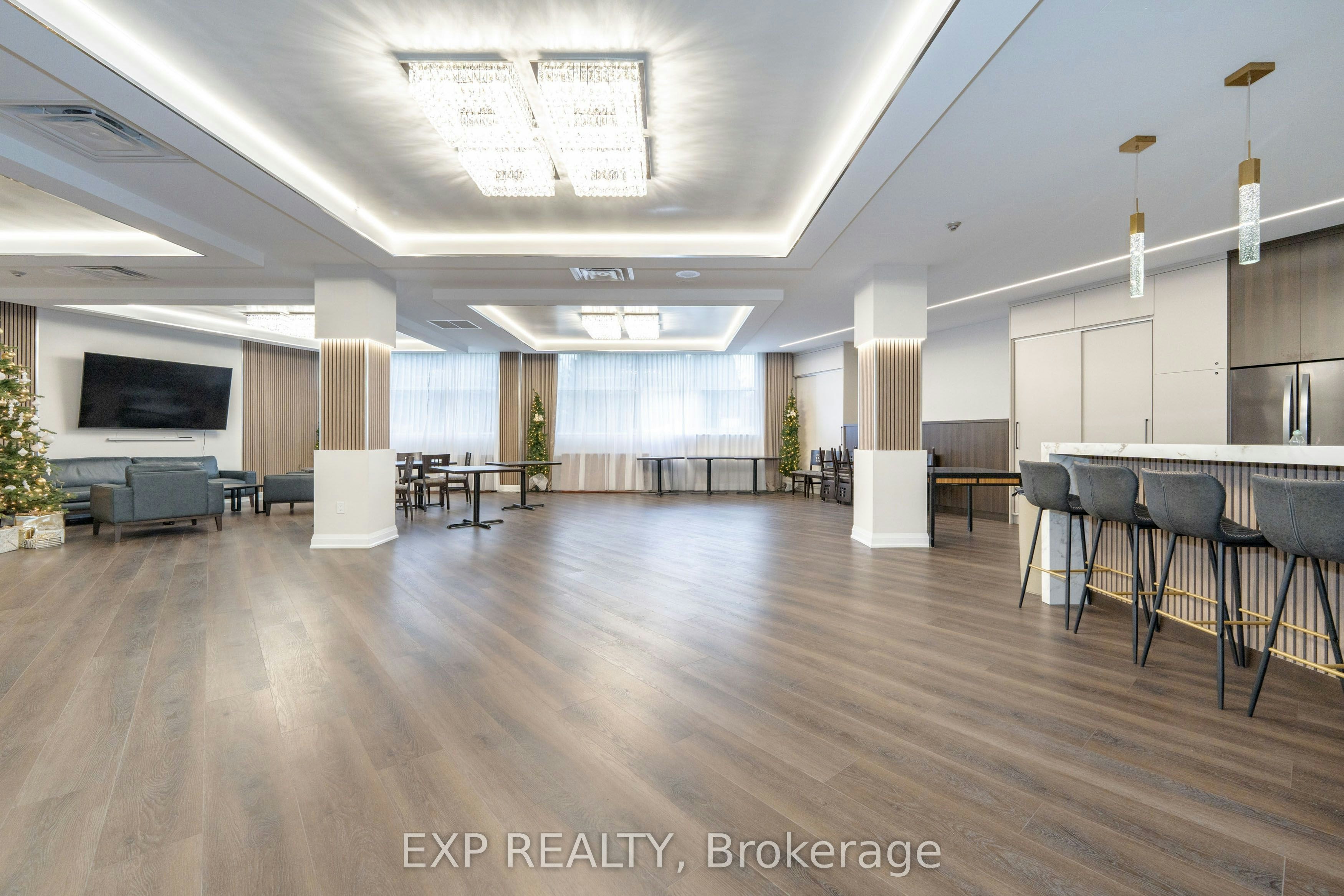 404-30 Harding Boulevard W, Richmond Hill, ON, L4C 9M3 - 35