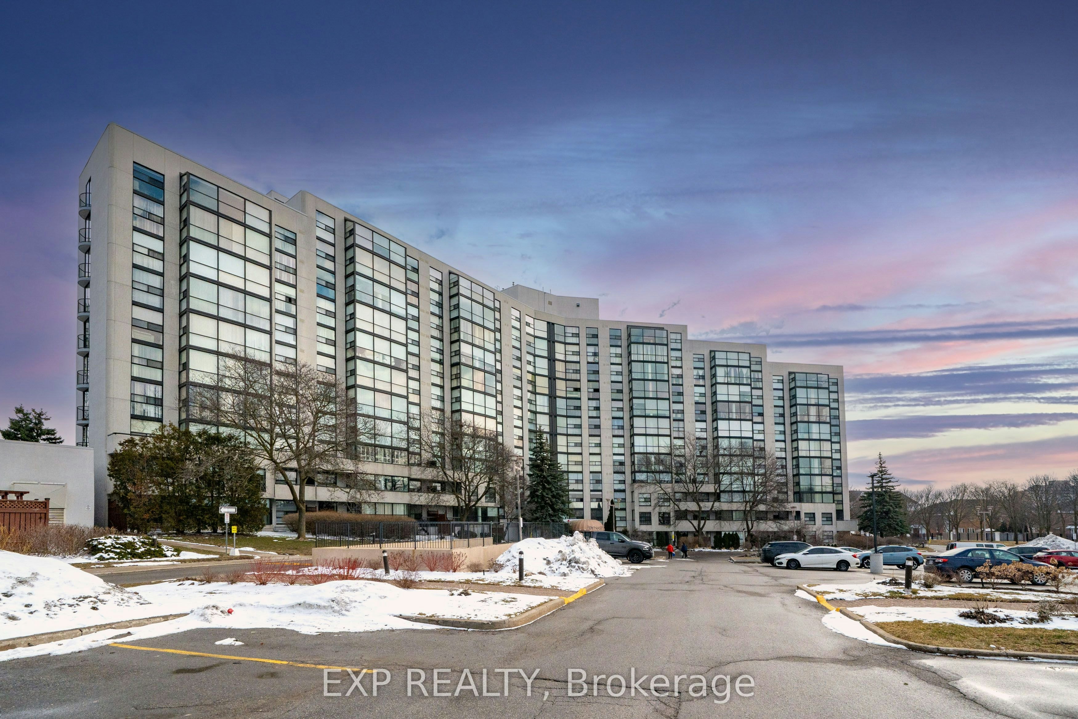404-30 Harding Boulevard W - 4