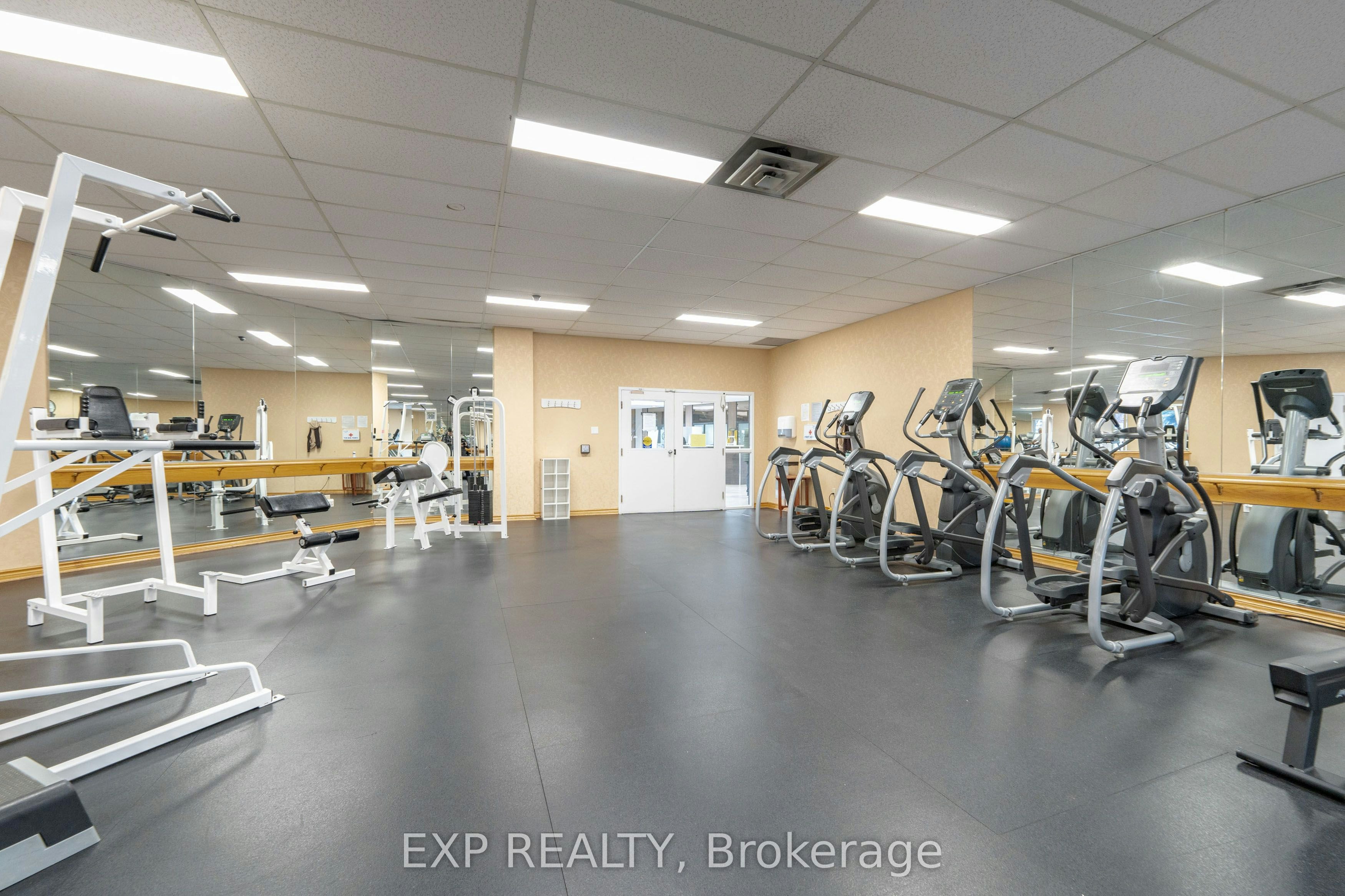 404-30 Harding Boulevard W, Richmond Hill, ON, L4C 9M3 - 32