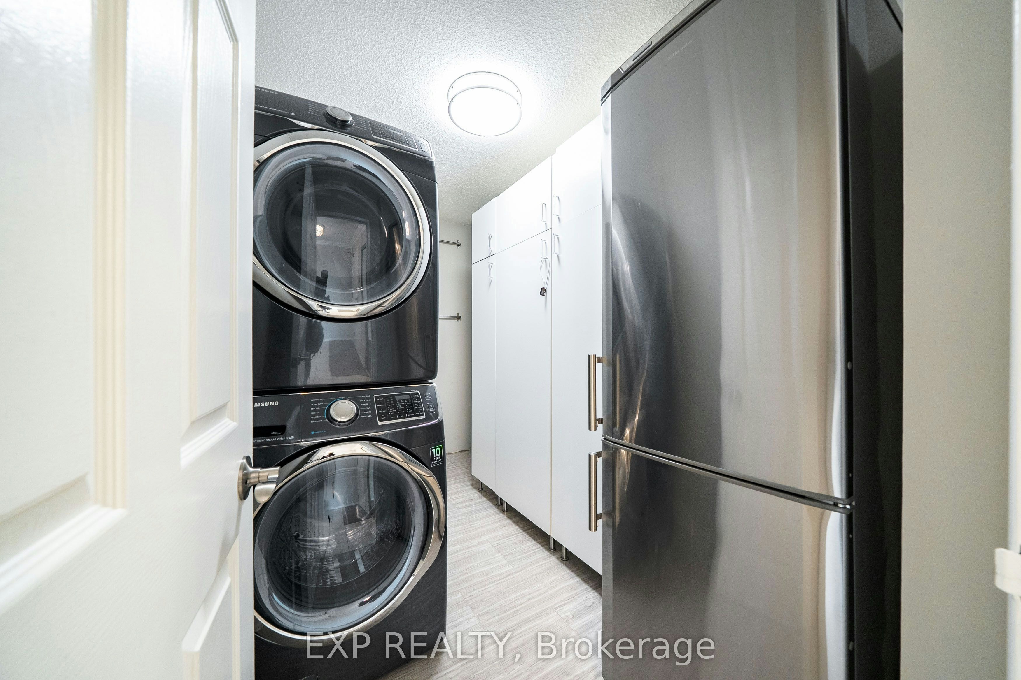 404-30 Harding Boulevard W, Richmond Hill, ON, L4C 9M3 - 22