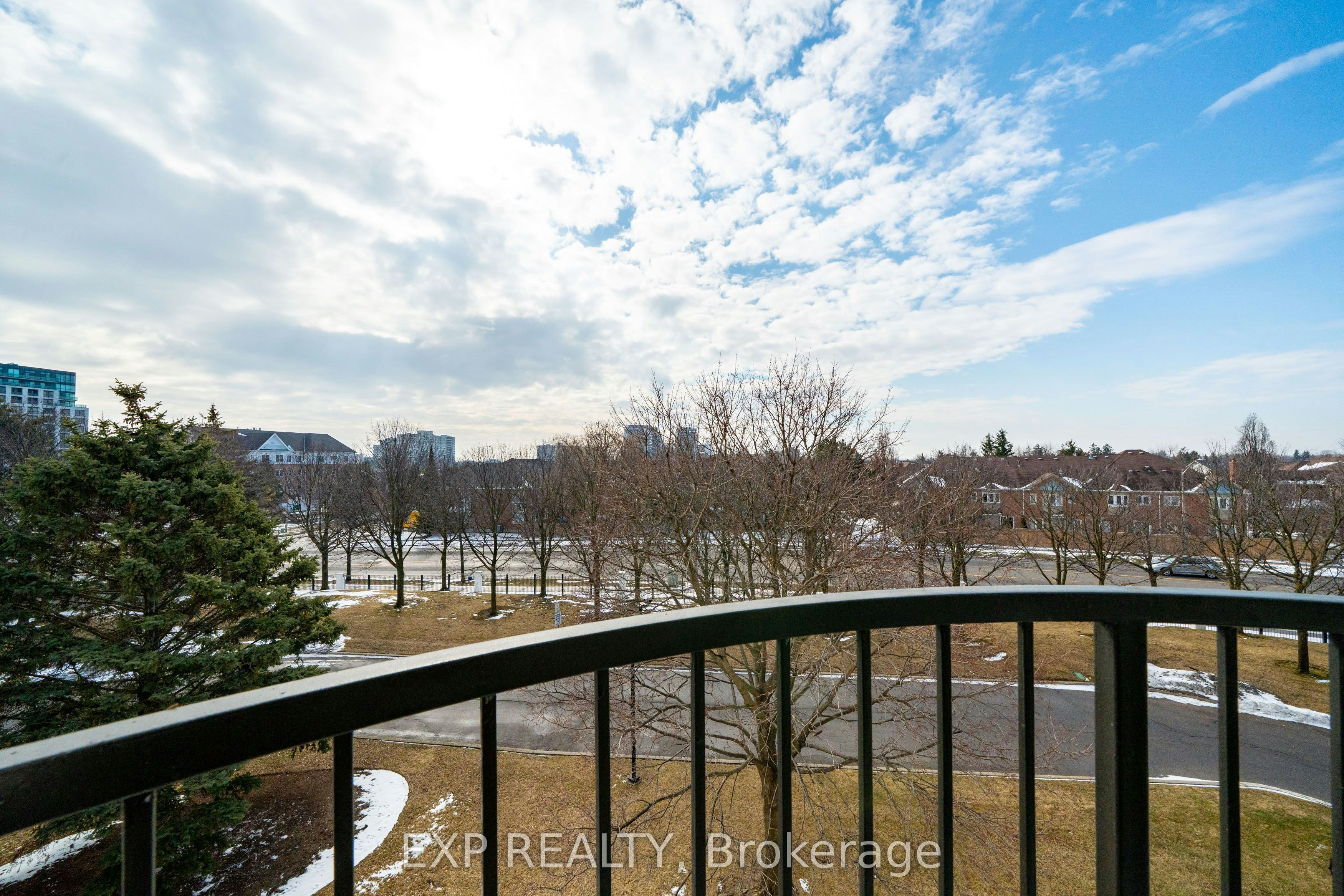 404-30 Harding Boulevard W, Richmond Hill, ON, L4C 9M3 - 24