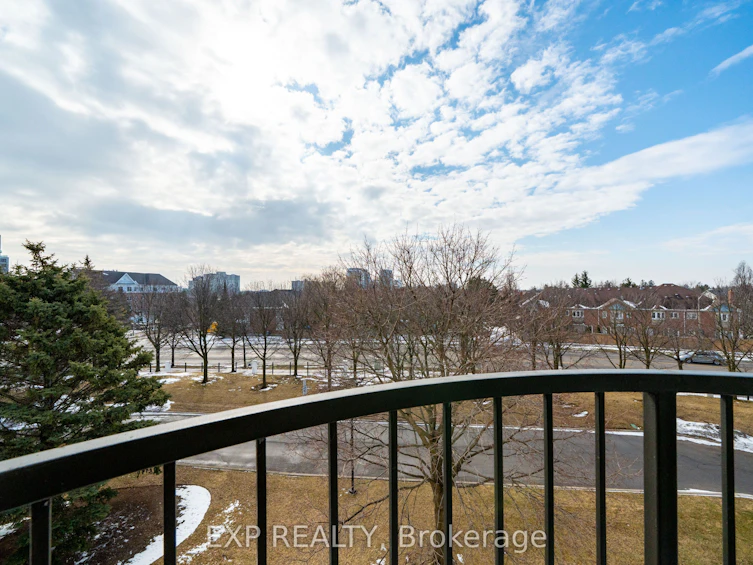 404-30 Harding Boulevard W, Richmond Hill, ON, L4C 9M3 - 24