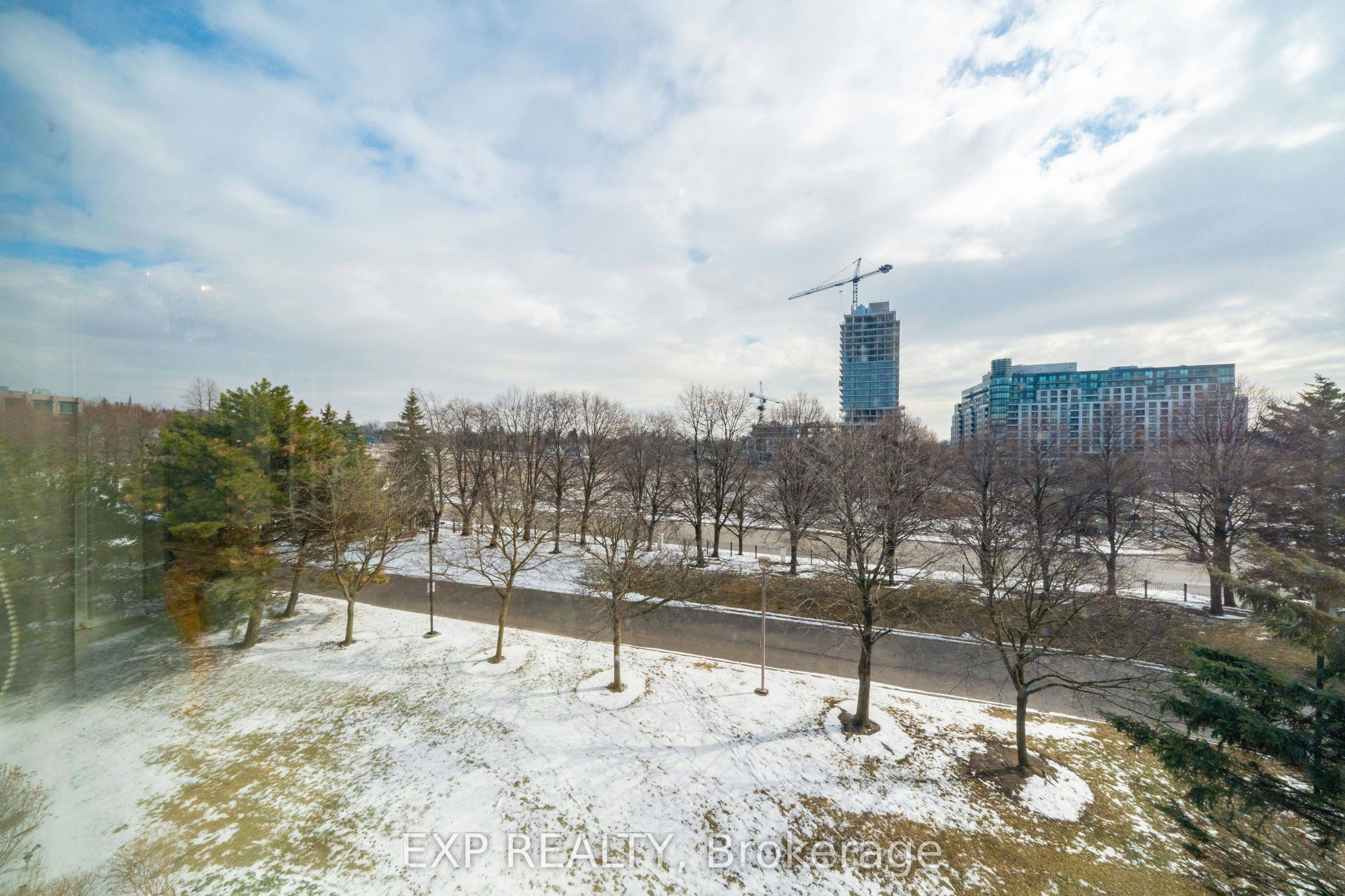 404-30 Harding Boulevard W, Richmond Hill, ON, L4C 9M3 - 25