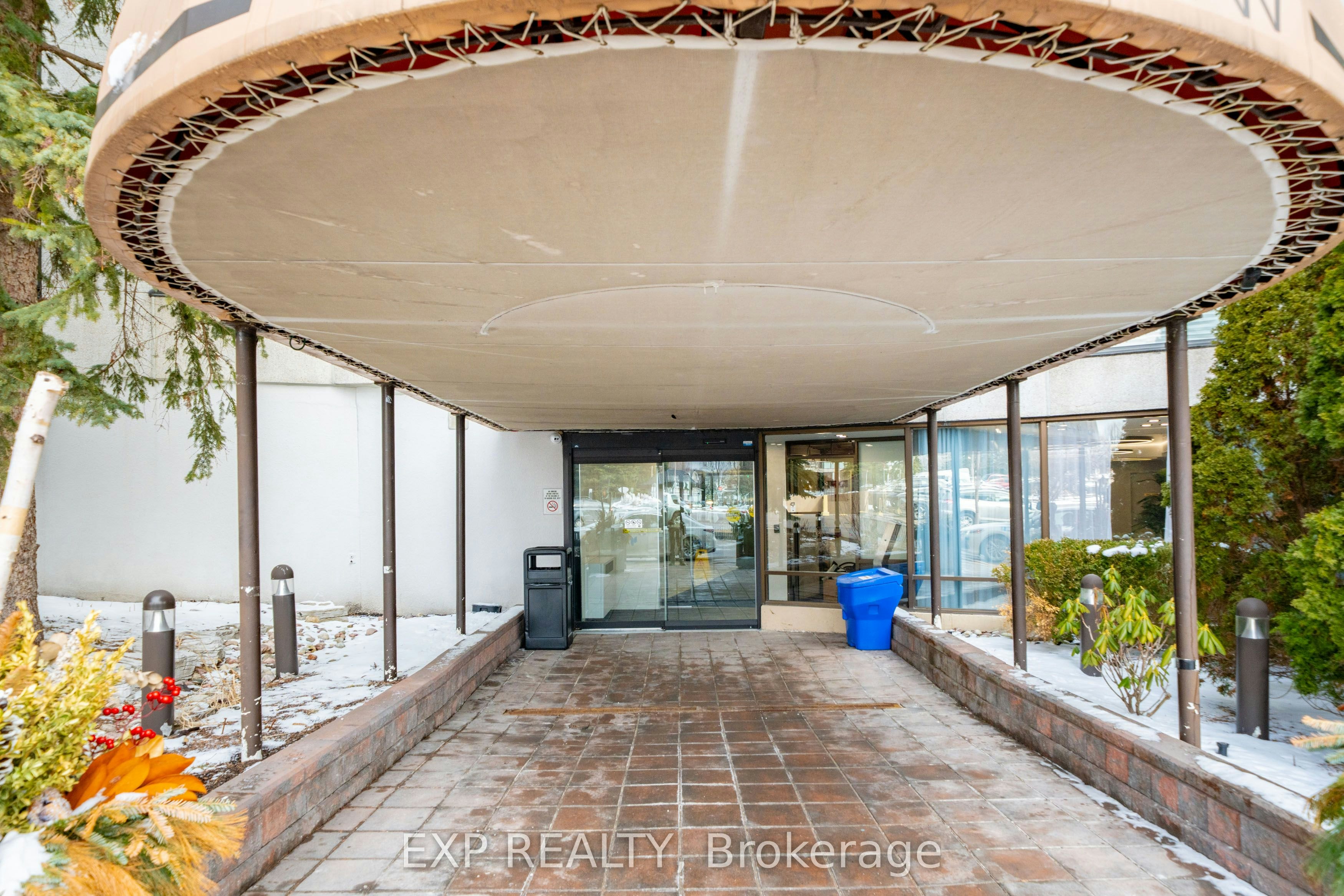 404-30 Harding Boulevard W, Richmond Hill, ON, L4C 9M3 - 40