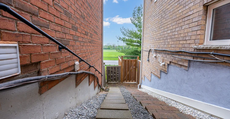 Bsmt-97 Maple Ridge Crescent, Markham, ON, L6E 1T9 - 11