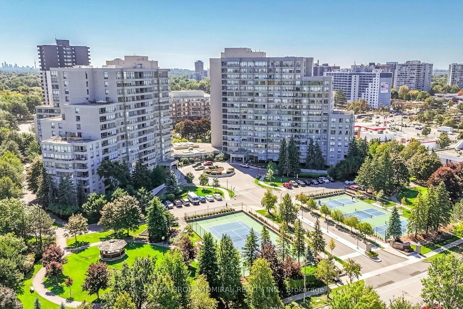604-7 Townsgate Drive, Vaughan, ON, L4J 7Z9