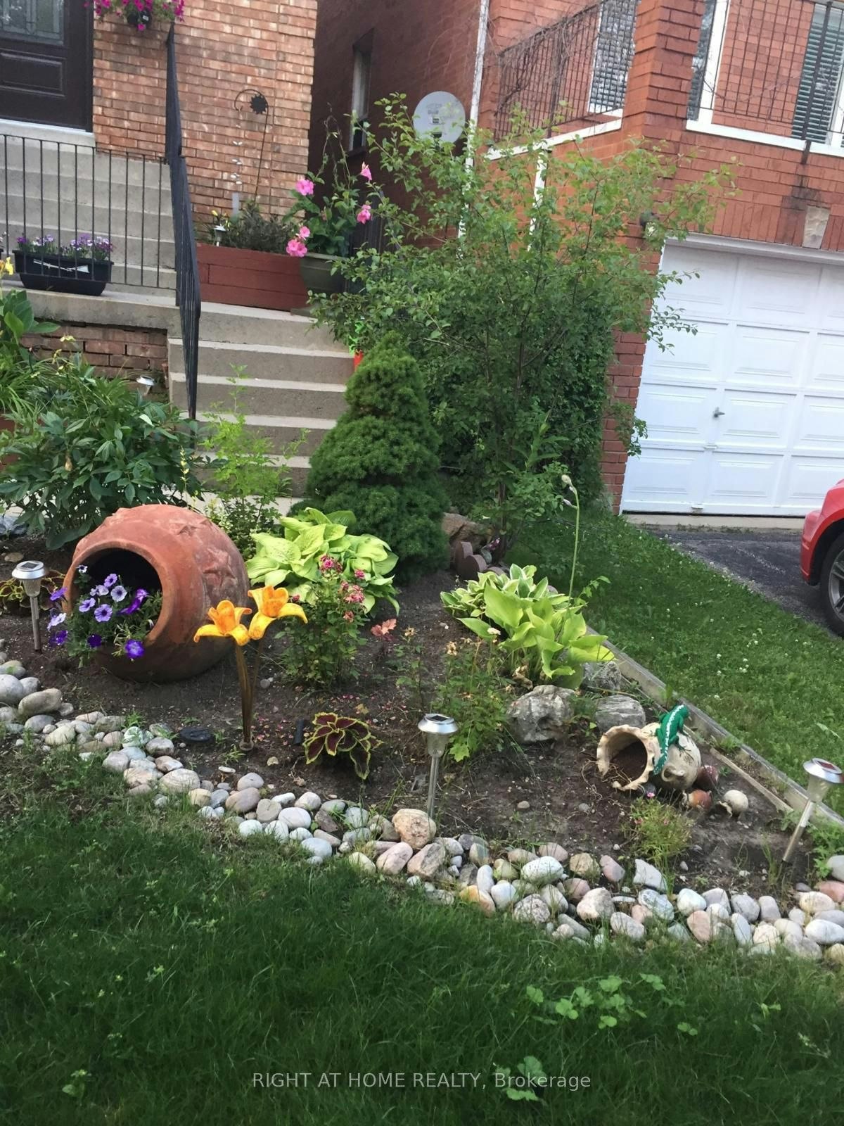 26 Janesville Road, Vaughan, ON, L4J 6Z9 - 2