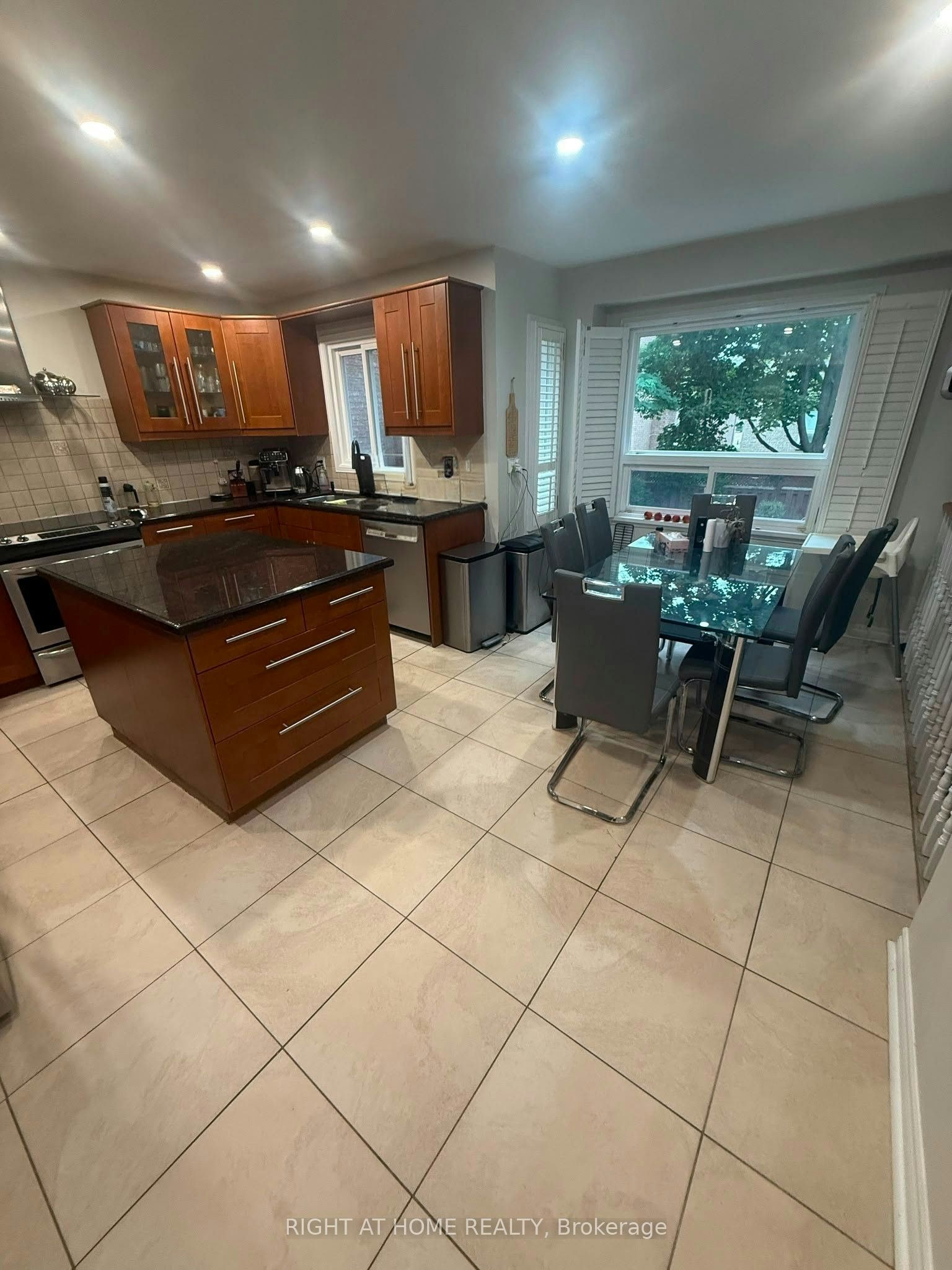 26 Janesville Road, Vaughan, ON, L4J 6Z9 - 6