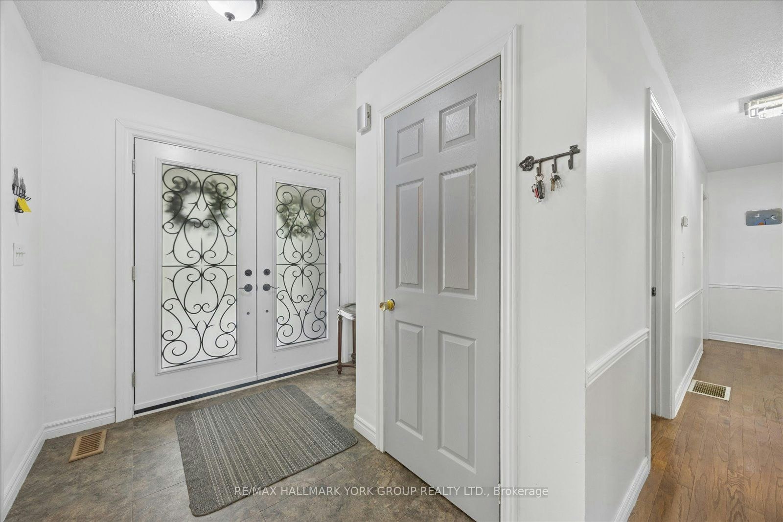 28 Main Street, Georgina, ON, L0E 1N0 - 6