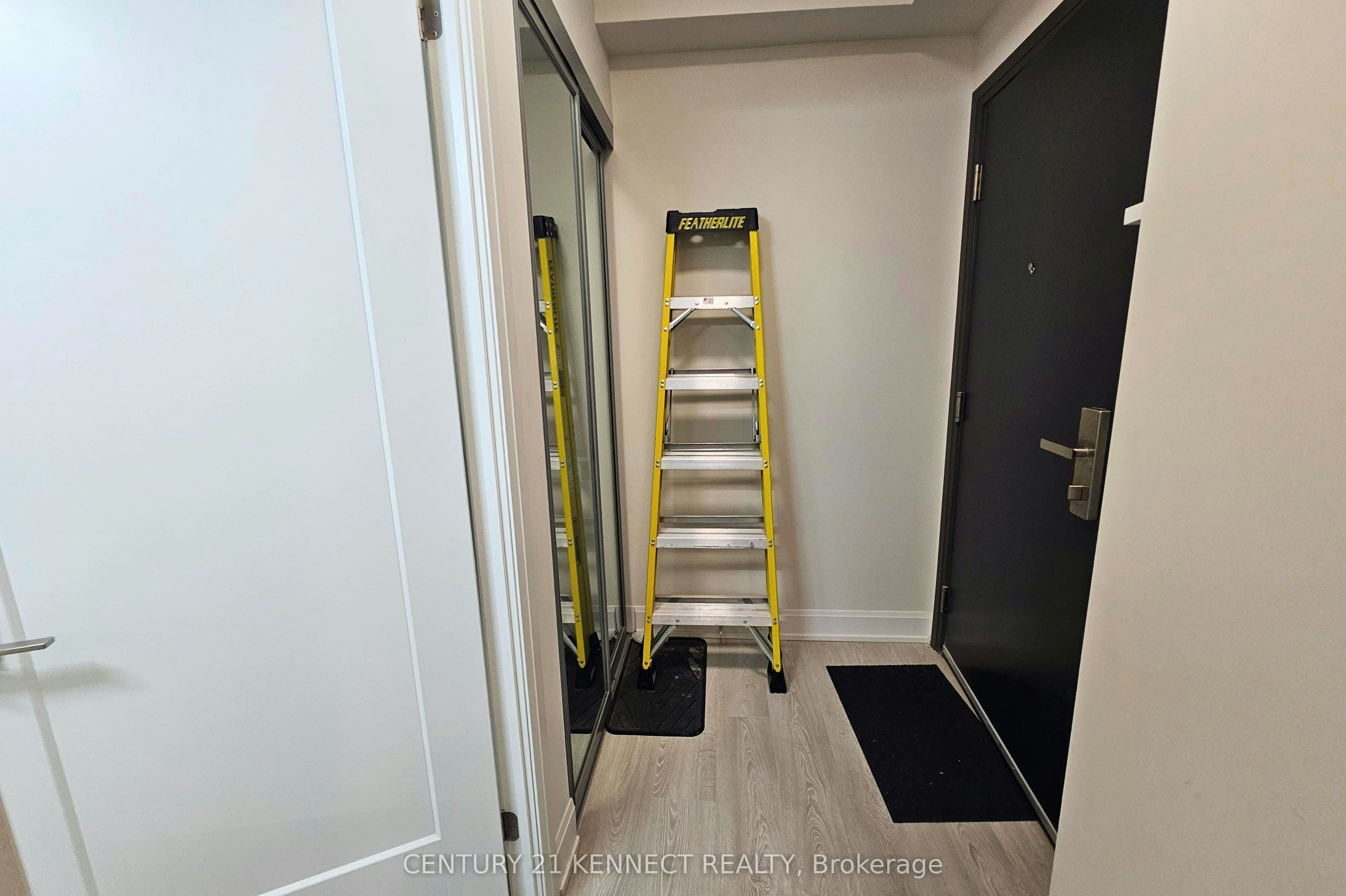 509-18 Water Walk Drive, Markham, ON, L3R 6L5 - 10