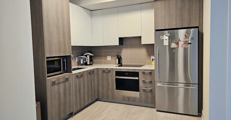 509-18 Water Walk Drive, Markham, ON, L3R 6L5 - 12