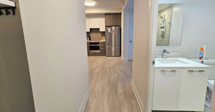 509-18 Water Walk Drive, Markham, ON, L3R 6L5 - 11