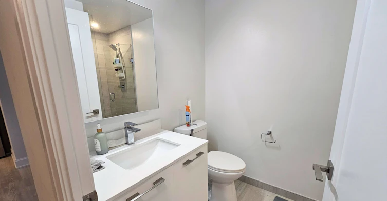 509-18 Water Walk Drive, Markham, ON, L3R 6L5 - 8
