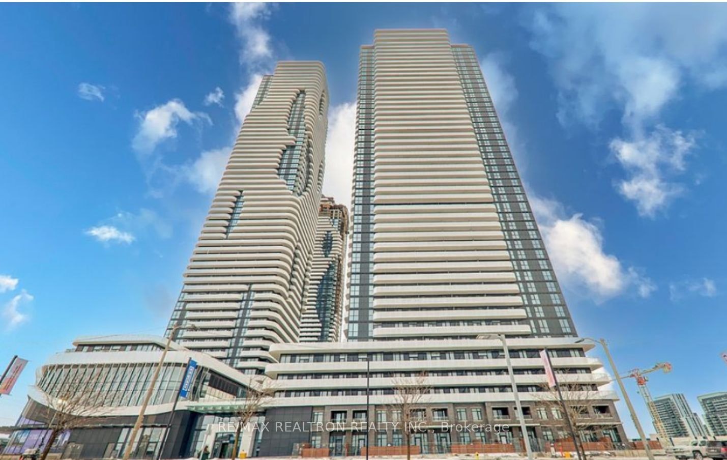 #1006 R1-195 Commerce St N/A, Vaughan, ON, L4K 5C3