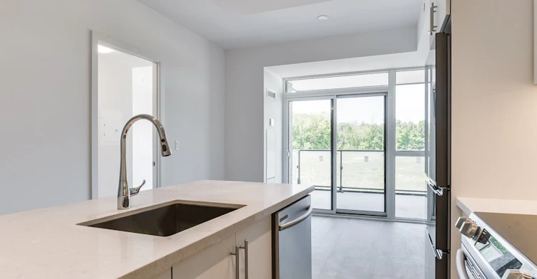 209-375 Sea Ray Avenue, Innisfil, ON, L9S 2P7 - 6