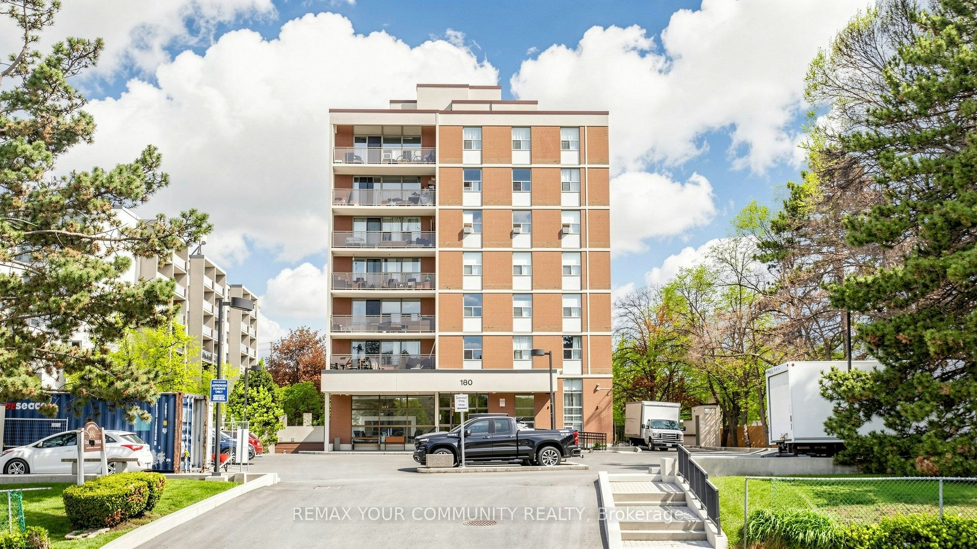 8-180 Dudley Avenue, Markham, ON, L3T 4X2