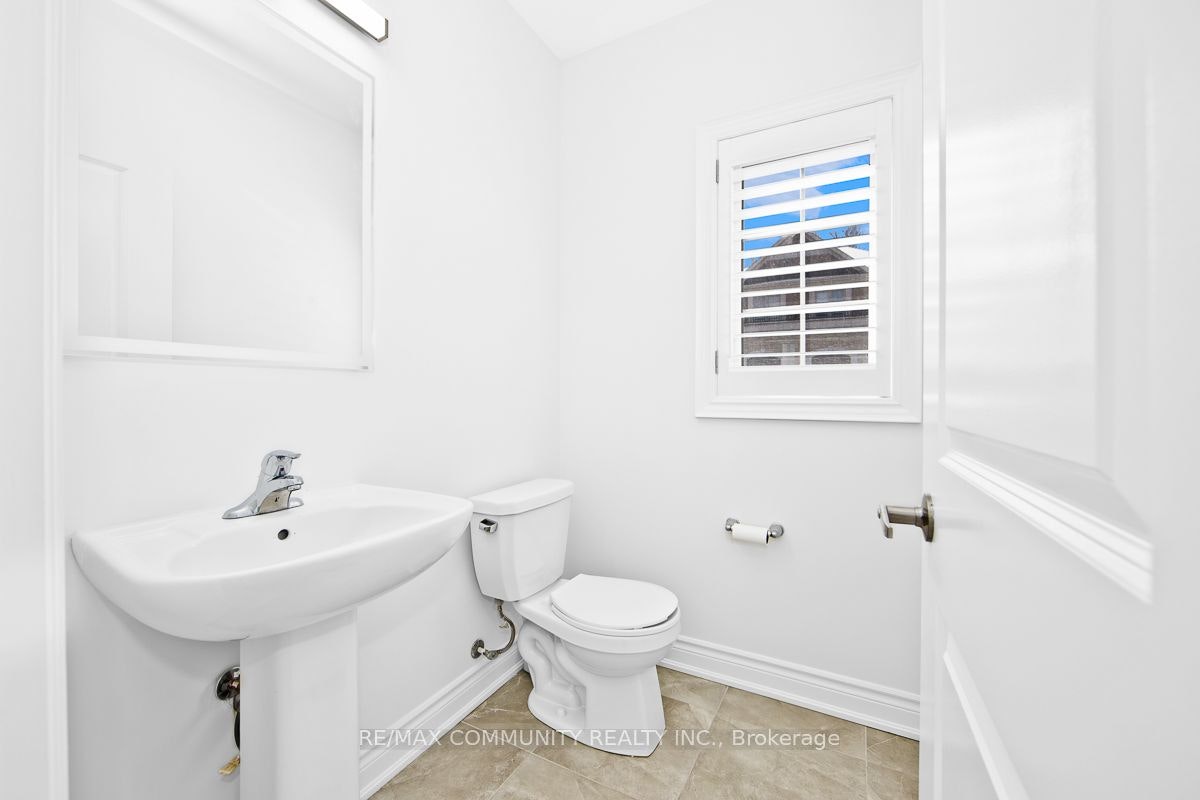 33 Liam Lane, Markham, ON, L3S 3J5 - 11