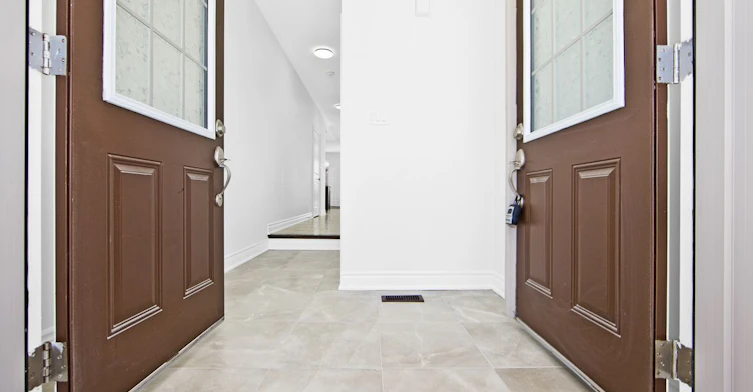 33 Liam Lane, Markham, ON, L3S 3J5 - 3