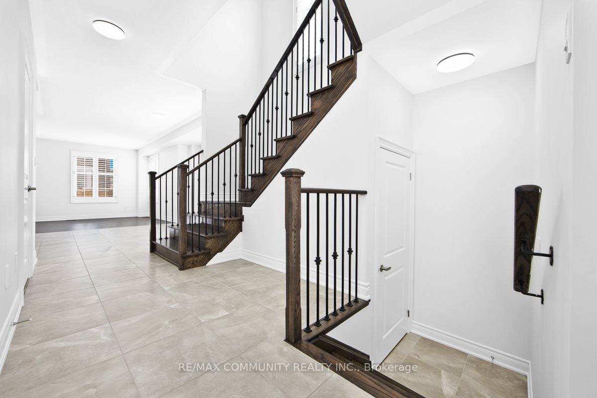 33 Liam Lane, Markham, ON, L3S 3J5 - 4