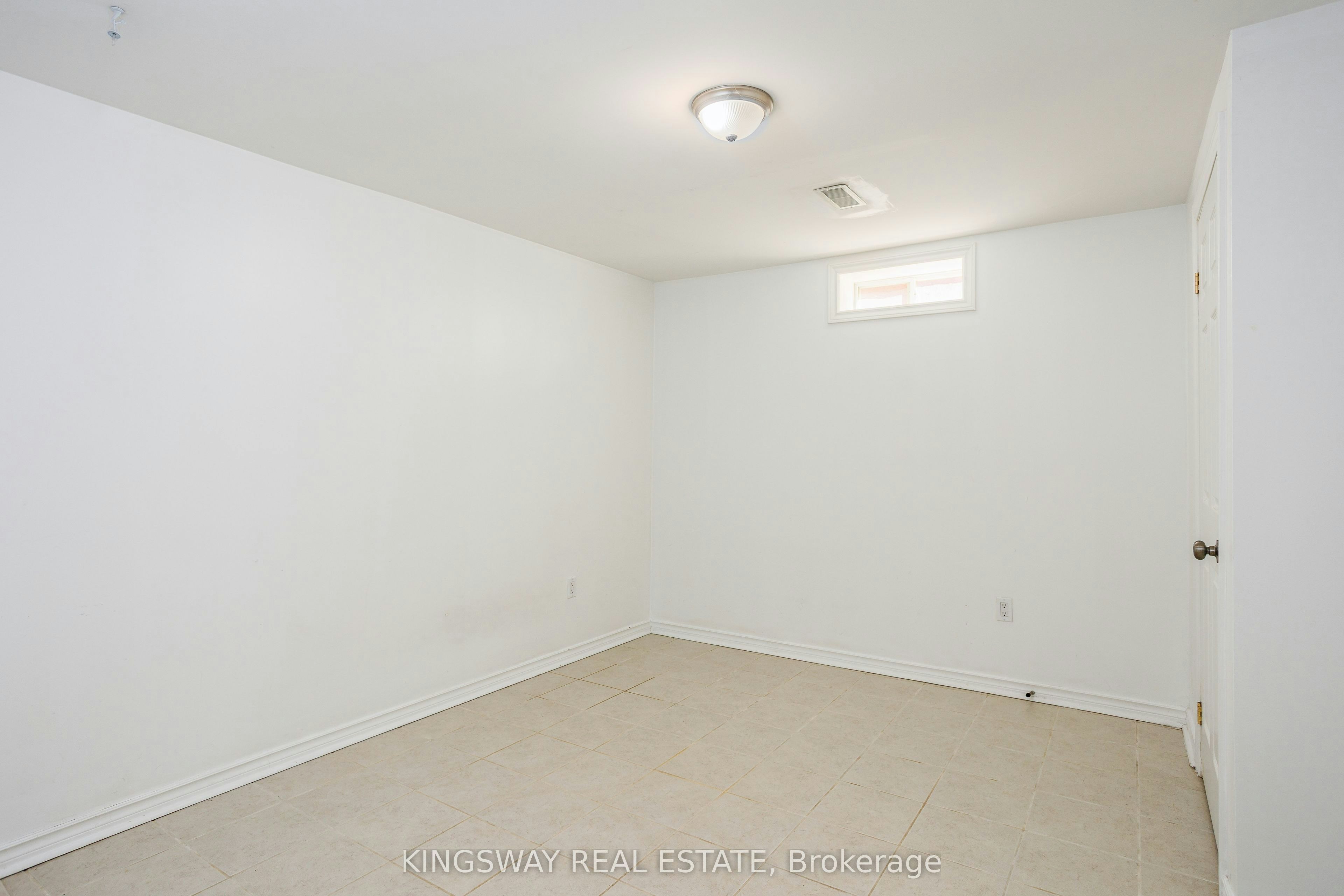 57 Lancer Drive, Vaughan, ON, L6A 1C9 - 2