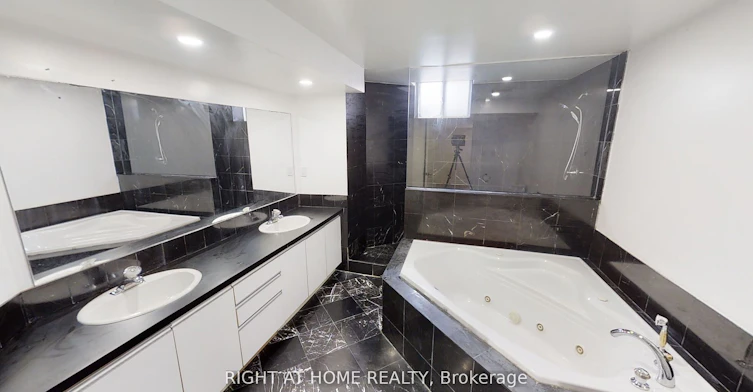 31 Northgate Crescent E, Richmond Hill, ON, L4B 2K8 - 4