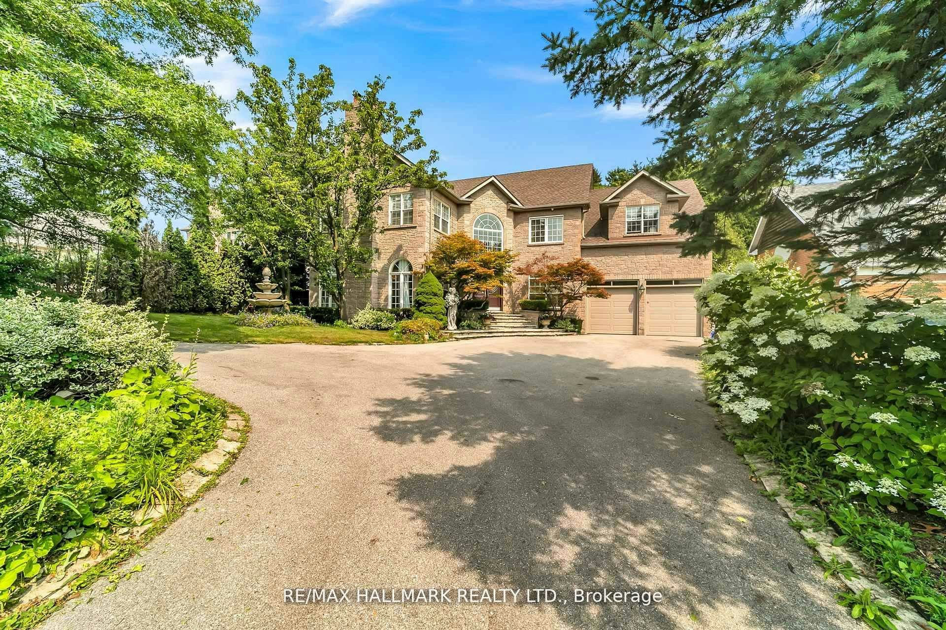 384 Kennedy Street W, Aurora, ON, L4G 5M6
