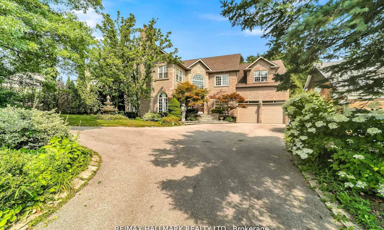384 Kennedy Street W