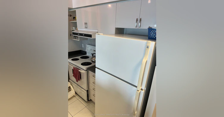 901-399 South Park Road, Markham, ON, L3T 7W6