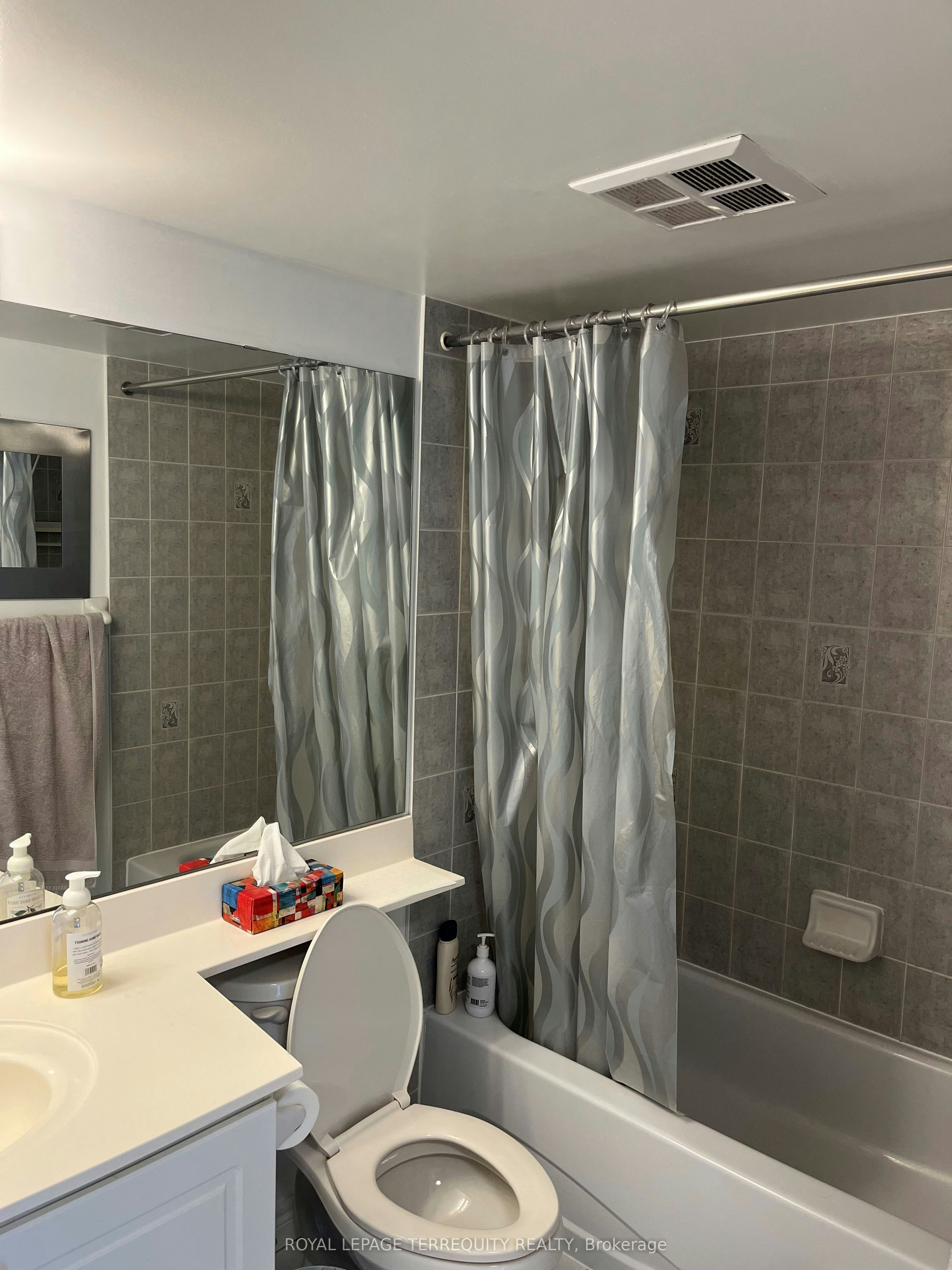 901-399 South Park Road, Markham, ON, L3T 7W6 - 5