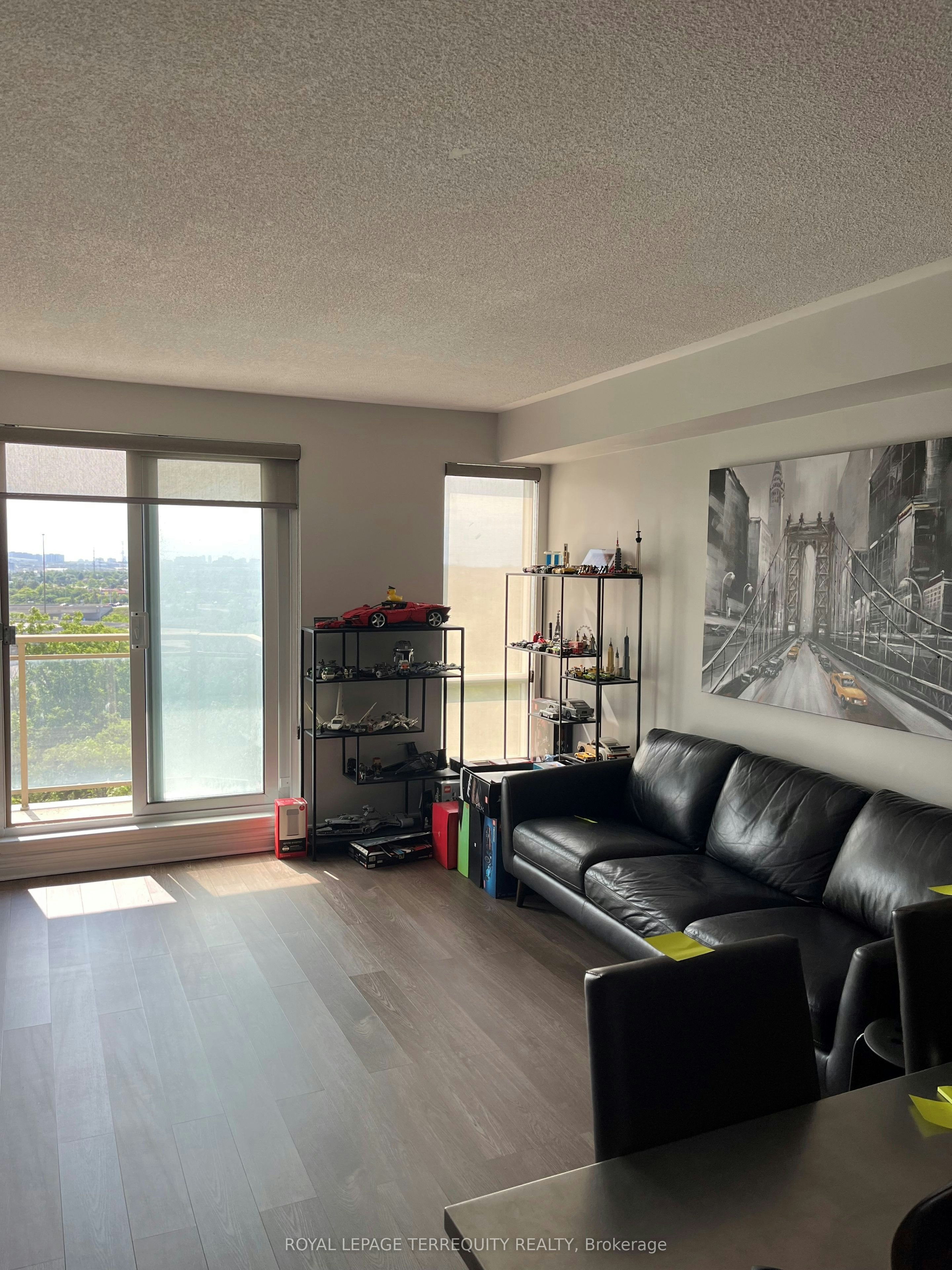 901-399 South Park Road, Markham, ON, L3T 7W6 - 3