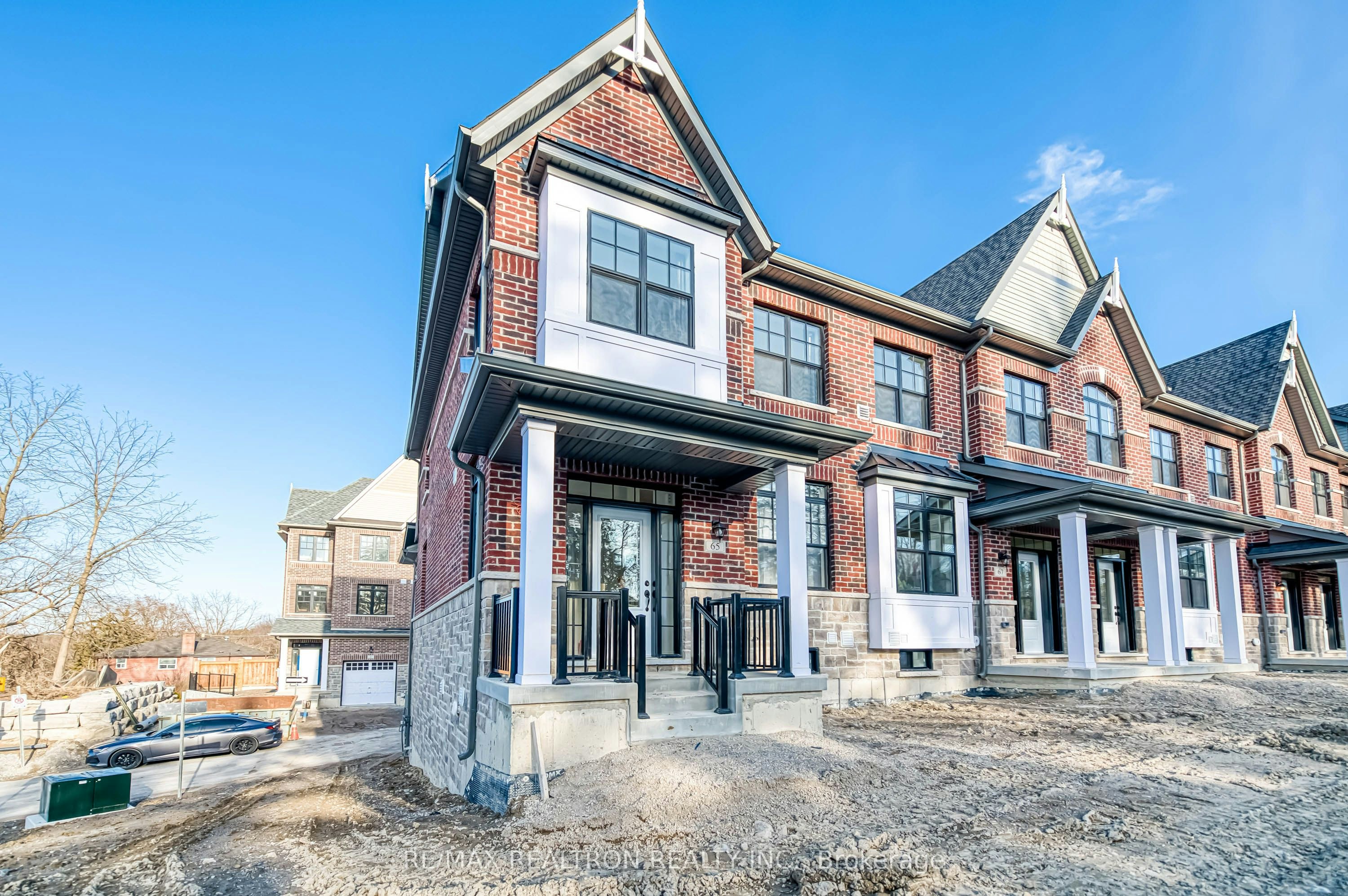 65 Main Street S, Markham, ON, L3P 0P7