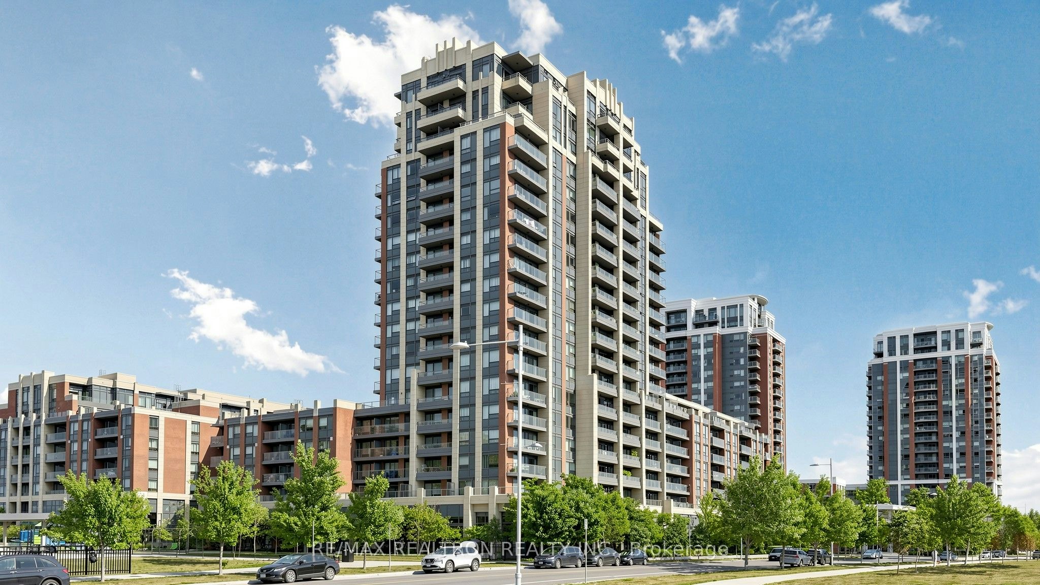 102-18 Uptown Drive, Markham, ON, L3R 5M5 - 4