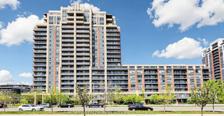 102-18 Uptown Drive, Markham, ON, L3R 5M5