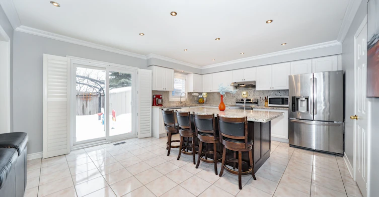2211 Old Rutherford Road, Vaughan, ON, L6A 1Z7 - 7