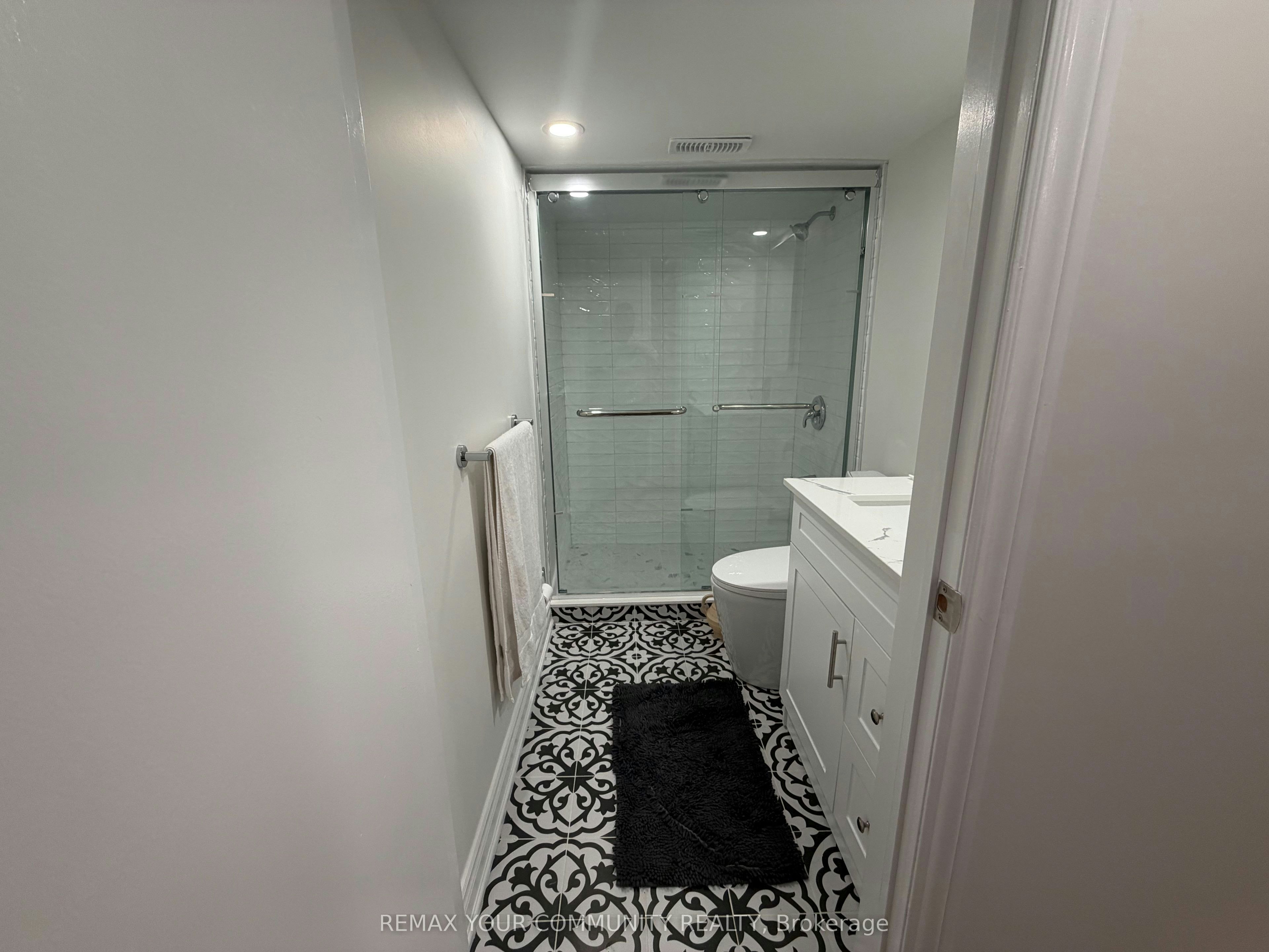 414 Wycliffe Avenue, Vaughan, ON, L4L 3P4 - 12