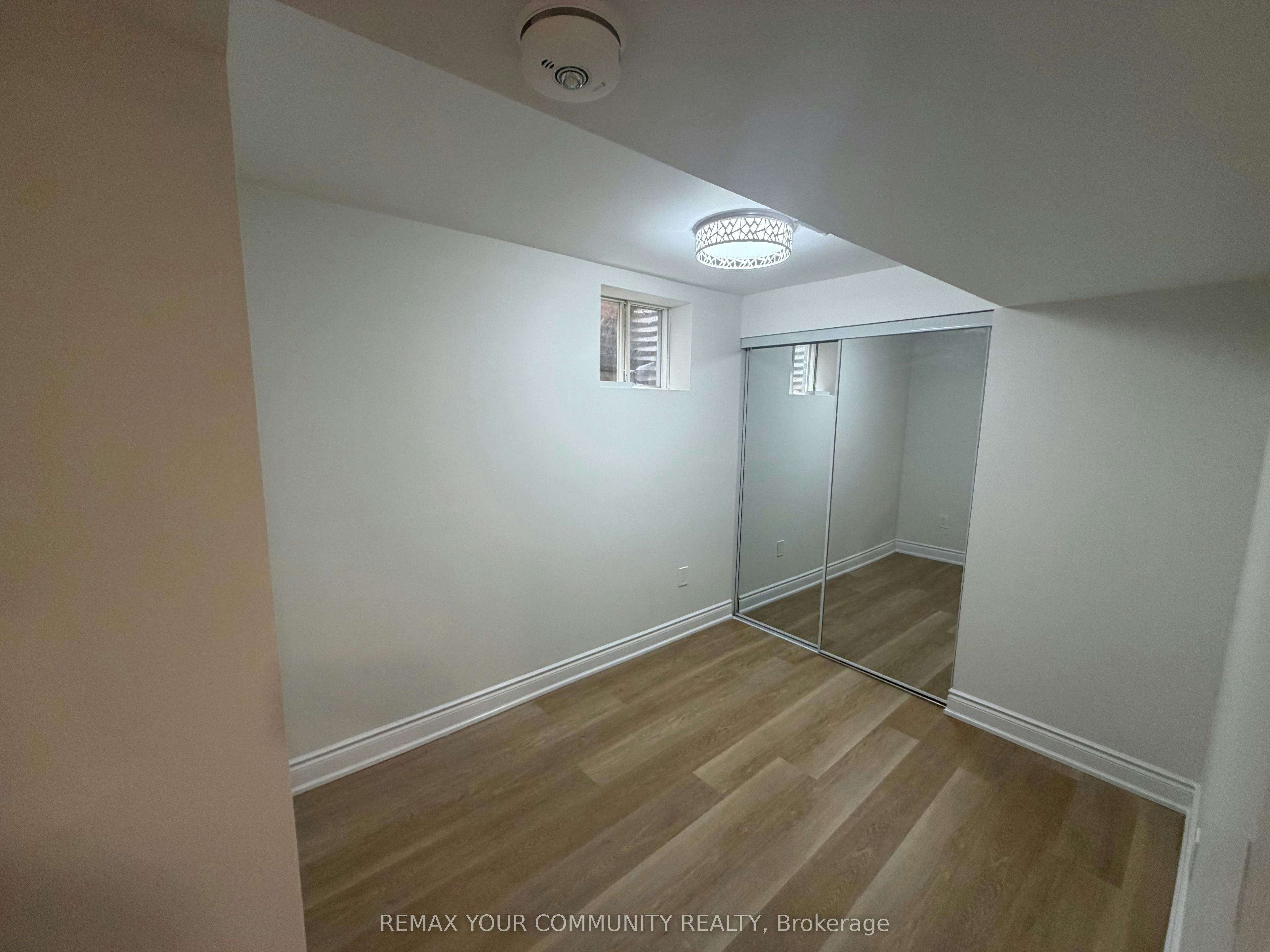 414 Wycliffe Avenue, Vaughan, ON, L4L 3P4 - 9