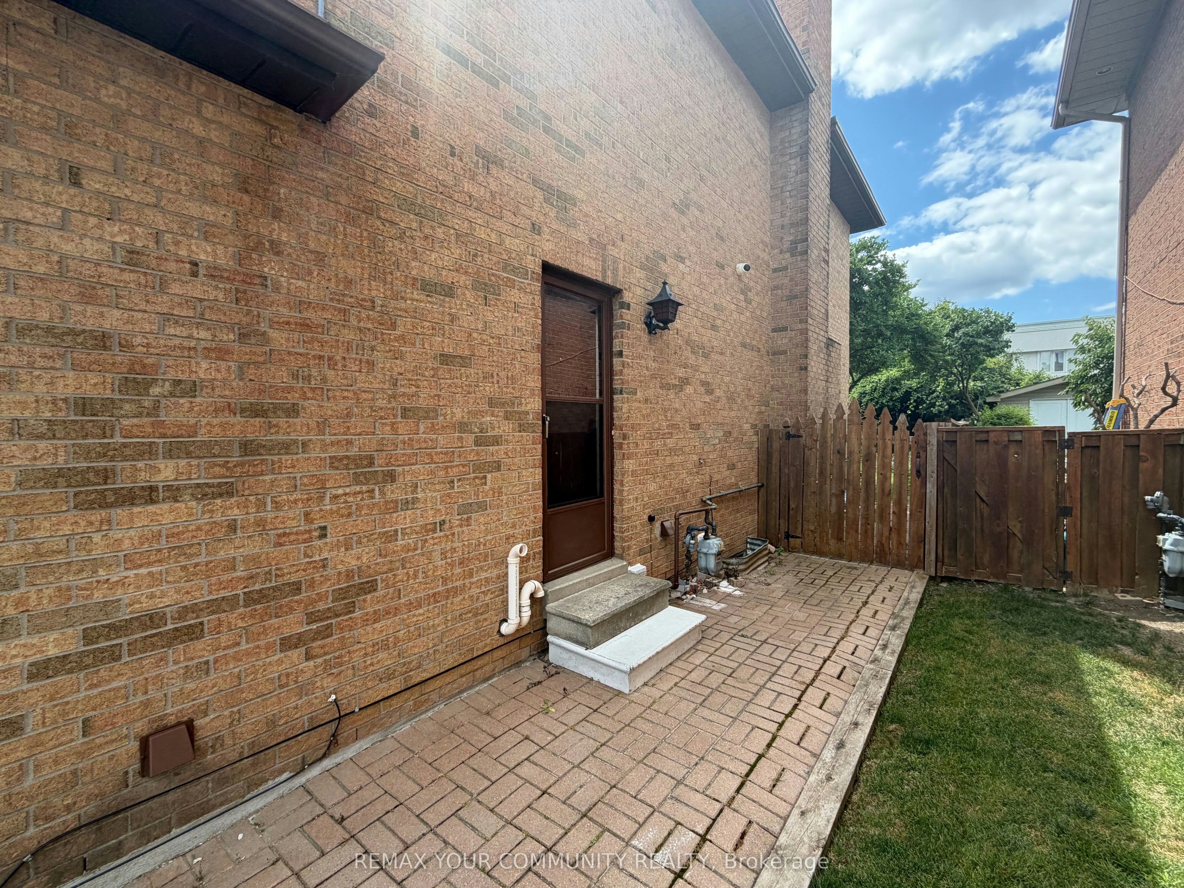 414 Wycliffe Avenue, Vaughan, ON, L4L 3P4 - 3
