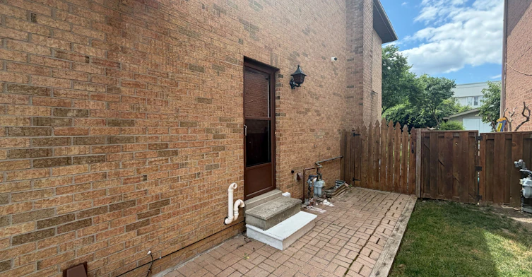 414 Wycliffe Avenue, Vaughan, ON, L4L 3P4 - 3