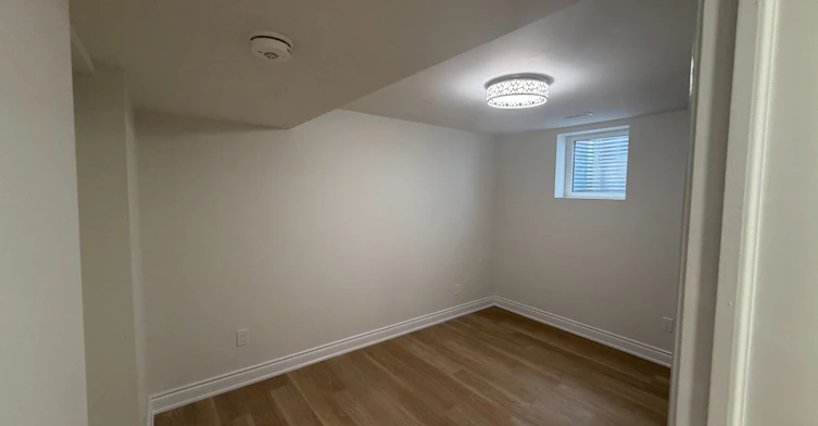 414 Wycliffe Avenue, Vaughan, ON, L4L 3P4 - 11