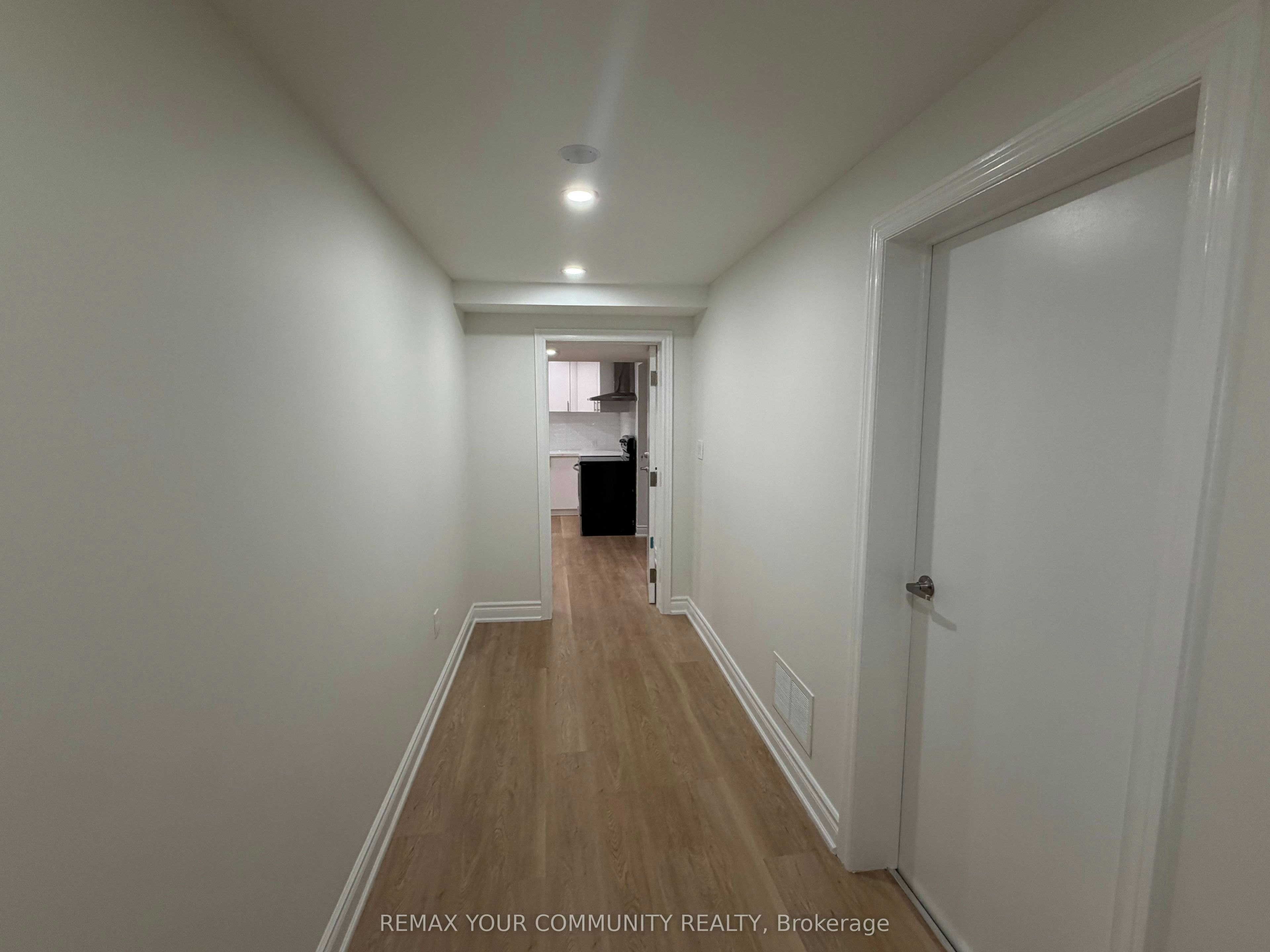 414 Wycliffe Avenue, Vaughan, ON, L4L 3P4 - 5