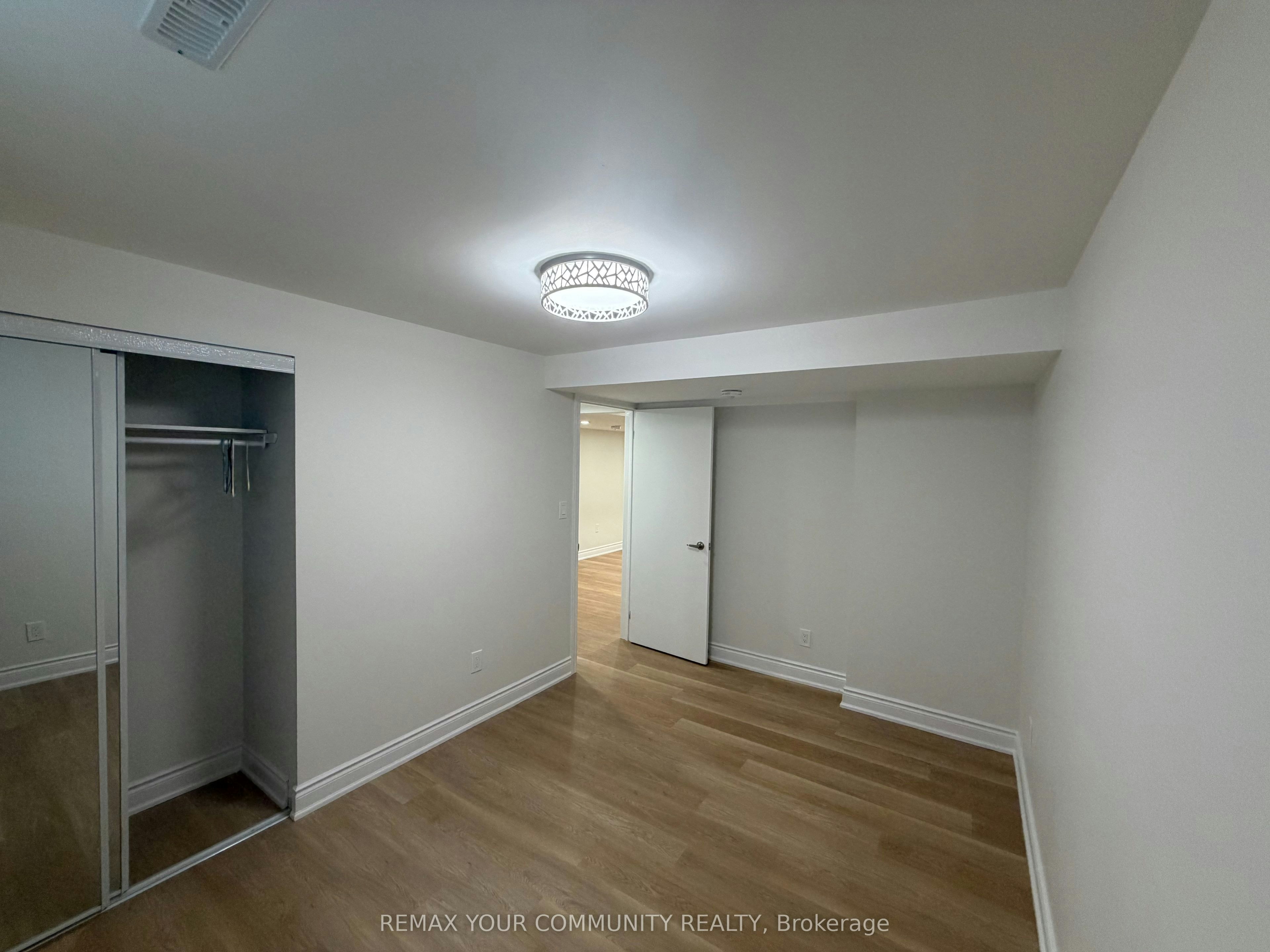 414 Wycliffe Avenue, Vaughan, ON, L4L 3P4 - 10